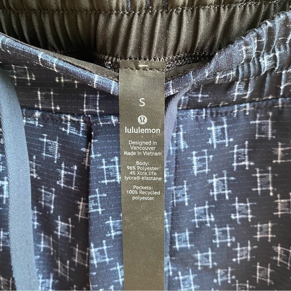 Lululemon Bowline Short *8" IKat Check White True Navy - Picture 4 of 6